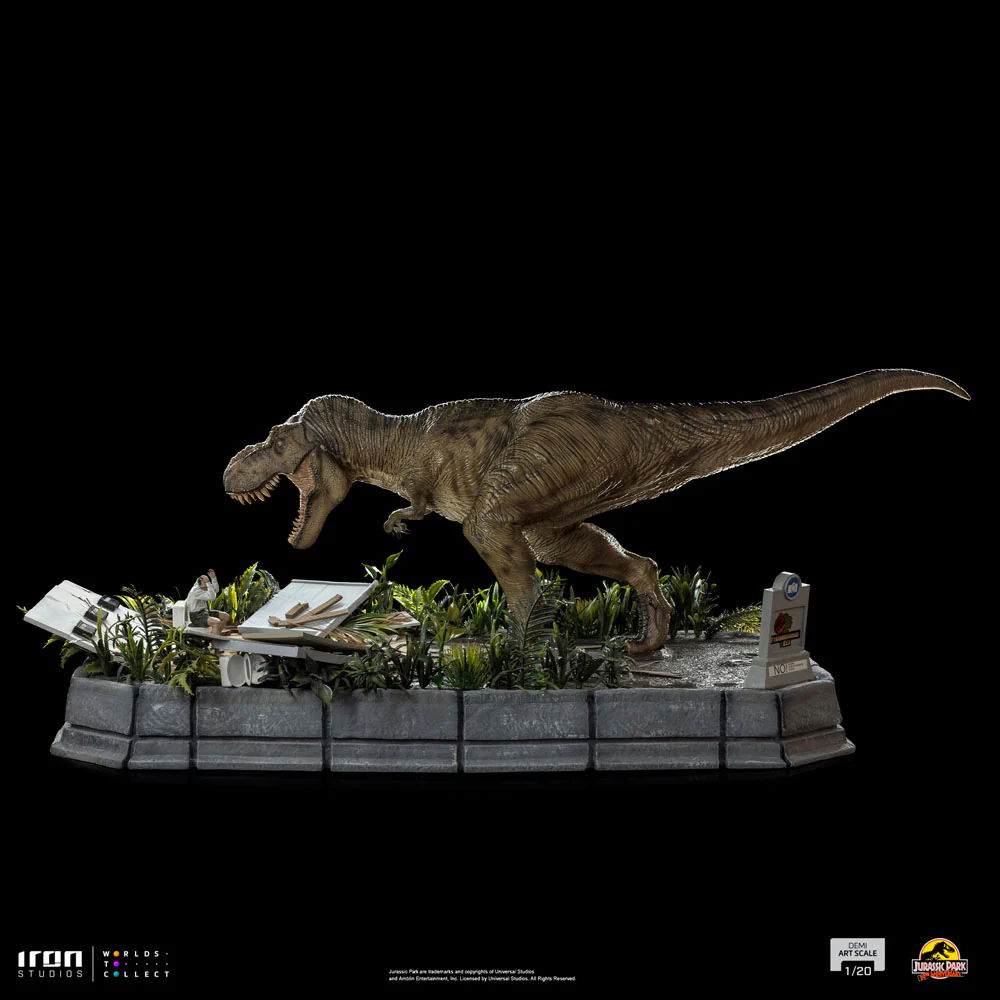 IRON STUDIO - Jurassic Park Demi Art Scale Statue 1:20 T-Rex Attacks Donald Gennaro - Image 12