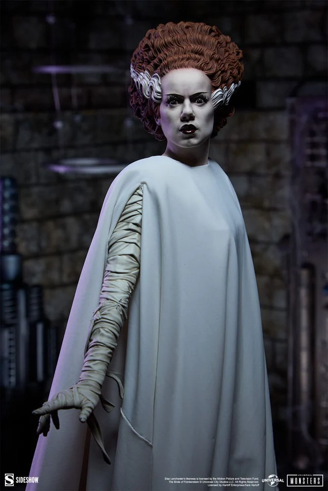 SIDESHOW - Bride of Frankenstein Premium Format Mixed Media Statue The Bride of Frankenstein (Fabric Costume) - Image 4
