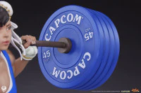 SIDESHOW - Street Fighter: Chun-Li Powerlifting 1:4 Scale Statue - Image 12