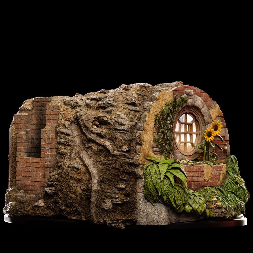 WETA COLLECTIBLES - The Lord of the Rings Statue 1:6 Bilbo Baggins in Bag End - Image 15